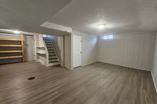 1055 Hempstead Dr, Springfield Township, OH 45231 - Photo 22