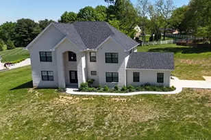 1324 Northwoods Dr, Hillsboro, OH 45133 - Photo 8