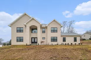 1324 Northwoods Dr, Hillsboro, OH 45133 - Photo 1