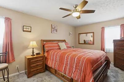 1006 Hearthstone Drive, Springfield Township, OH 45231 - Photo 18