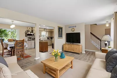 1006 Hearthstone Drive, Springfield Township, OH 45231 - Photo 6