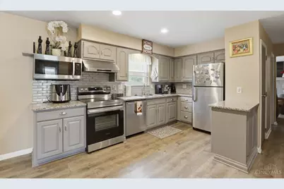 1006 Hearthstone Drive, Springfield Township, OH 45231 - Photo 12