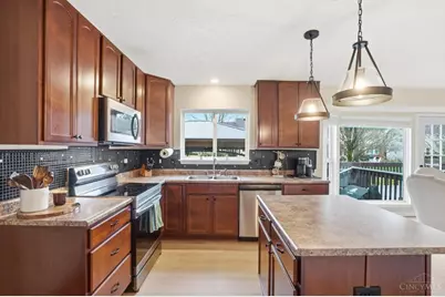 1327 Chelsea Court, Hamilton Township, OH 45152 - Photo 14