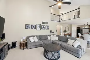 1327 Chelsea Ct, Hamilton Township, OH 45152 - Photo 8