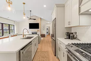 3 Rogan Dr, Glendale, OH 45246 - Photo 14