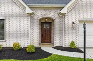 3 Rogan Dr, Glendale, OH 45246 - Photo 2