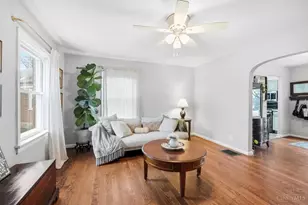 7837 Moss Ct, Deer Park, OH 45236 - Photo 8