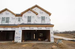 7262 Grandway Dr, West Chester, OH 45069 - Photo 2