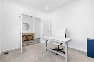 8515 Merril Ct, Colerain Township, OH 45247 - Photo 6