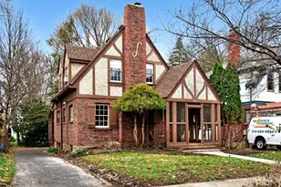 3817 Indianview Ave, Mariemont, OH 45227 - Photo 2