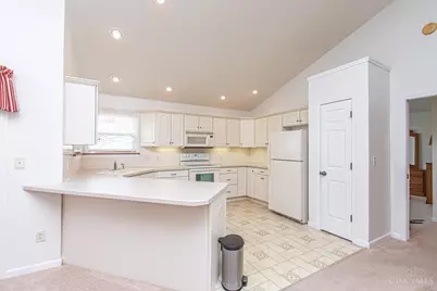 413 Golden Xing, Eaton, OH 45320 - Photo 12