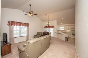 413 Golden Xing, Eaton, OH 45320 - Photo 4