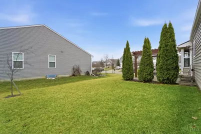 4264 Hunting Hawk Drive, Turtle Creek Township, OH 45036 - Photo 36