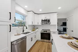 1676 Laval Dr, Anderson Township, OH 45255 - Photo 16