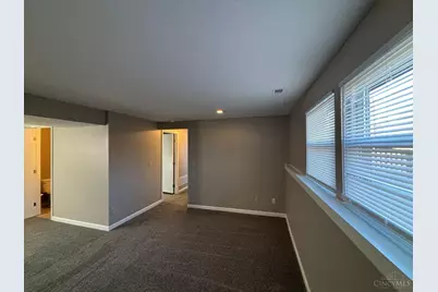 8121 Barret Road, West Chester, OH 45069 - Photo 12