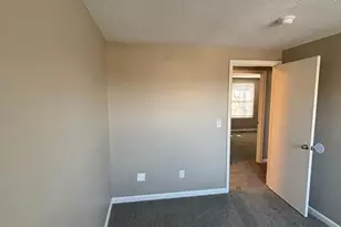 8121 Barret Rd, West Chester, OH 45069 - Photo 6