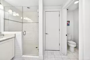 417 Vine St, Cincinnati, OH 45202 - Photo 24