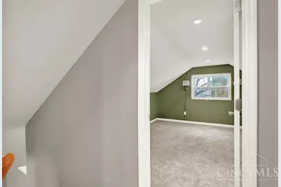 7034 East Avenue, Silverton, OH 45236 - Photo 26