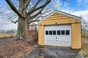 7034 East Ave, Silverton, OH 45236 - Photo 2