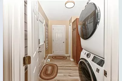 1470 Stableview Circle, Hamilton Township, OH 45039 - Photo 24