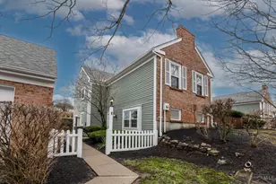 1 Darby Ct, Fairfield, OH 45014 - Photo 2