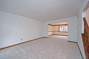 854 Country Club Dr, Pierce Township, OH 45245 - Photo 10