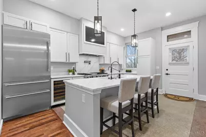 860 Buena Vista Place, Cincinnati, OH 45206 - Photo 16