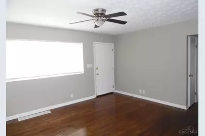 751 Springvale Drive, Hamilton, OH 45913 - Photo 2