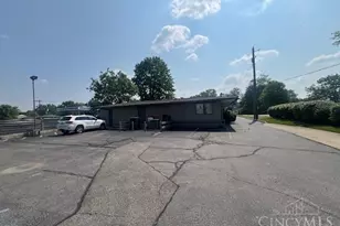 10 S Highview Rd, Middletown, OH 45044 - Photo 1