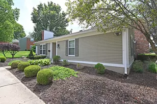 15 Applewood Dr, Fairfield, OH 45014 - Photo 2