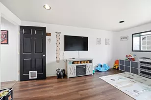 10584 Amity Dr, Aurora, IN 47001 - Photo 40