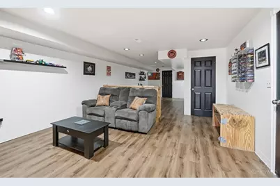 10584 Amity Drive, Aurora, IN 47001 - Photo 38