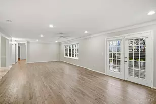 7926 Dunview Ct, Anderson Township, OH 45255 - Photo 8