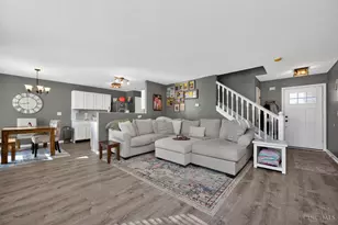 7674 Hyatts Ln, Hamilton Township, OH 45039 - Photo 8