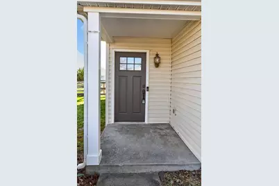 7674 Hyatts Lane, Hamilton Township, OH 45039 - Photo 4