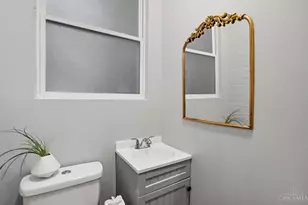 2241 Loth St, Cincinnati, OH 45219 - Photo 16