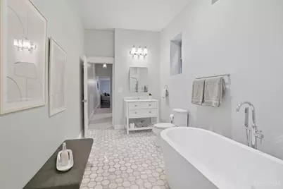 2241 Loth Street, Cincinnati, OH 45219 - Photo 28