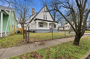 4700 Ward St, Cincinnati, OH 45227 - Photo 2