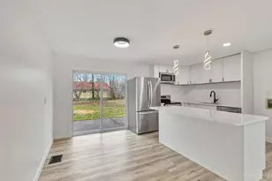 8719 Hood Ct, Springfield Township, OH 45231 - Photo 10