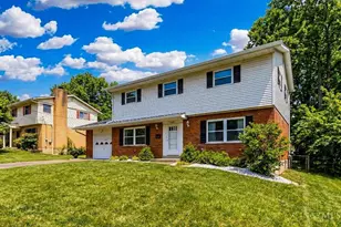 9369 Ranchill Dr, Cincinnati, OH 45231 - Photo 2