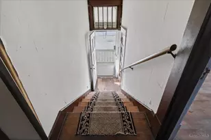 137 E Main St, Hillsboro, OH 45133 - Photo 26