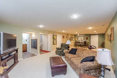 7335 Melinda Drive, Butler Twp, OH 45414 - Photo 32