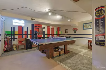 2833 Grandin Hollow Lane, Cincinnati, OH 45208 - Photo 46