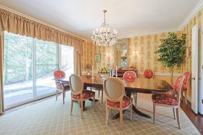 2833 Grandin Hollow Lane, Cincinnati, OH 45208 - Photo 14