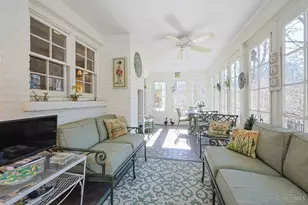 2833 Grandin Hollow Ln, Cincinnati, OH 45208 - Photo 42