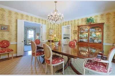 2833 Grandin Hollow Lane, Cincinnati, OH 45208 - Photo 16