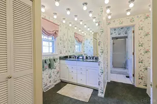 2833 Grandin Hollow Ln, Cincinnati, OH 45208 - Photo 32