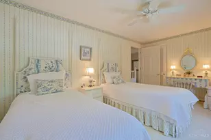 2833 Grandin Hollow Ln, Cincinnati, OH 45208 - Photo 38