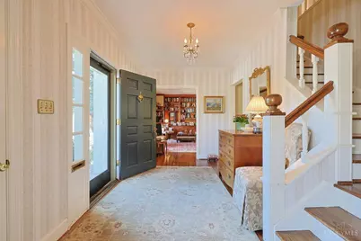 2833 Grandin Hollow Lane, Cincinnati, OH 45208 - Photo 4