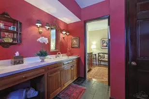 2833 Grandin Hollow Ln, Cincinnati, OH 45208 - Photo 56